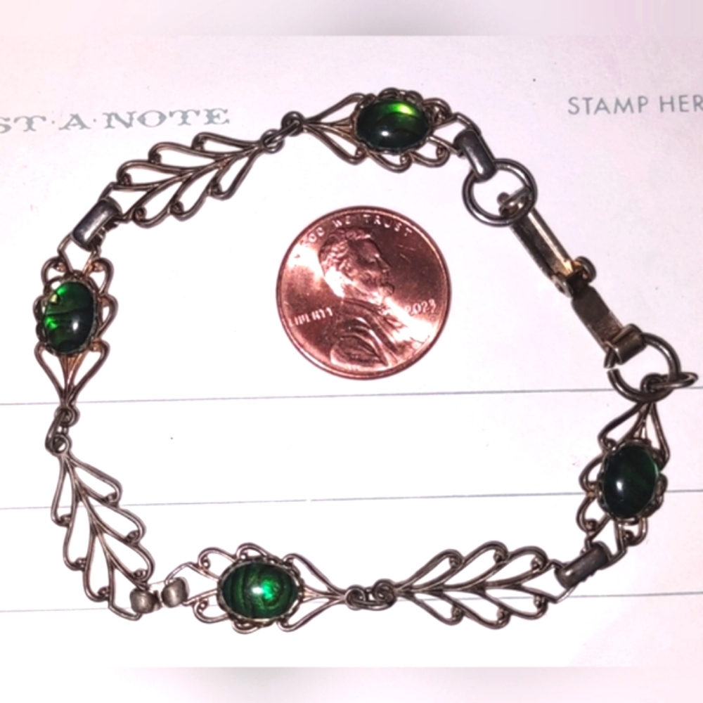 Green Abalone Vintage Bracelet - Picture 6 of 16